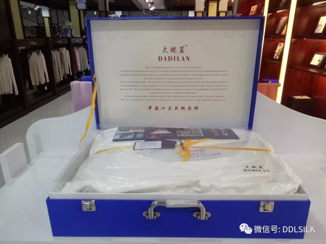 点击新窗口打开大图