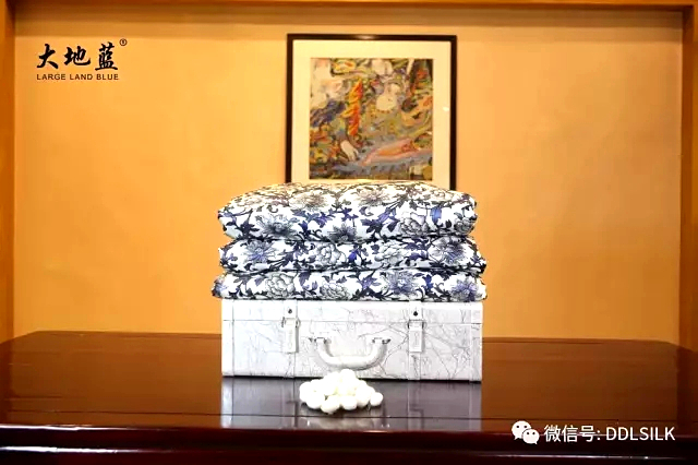点击新窗口打开大图