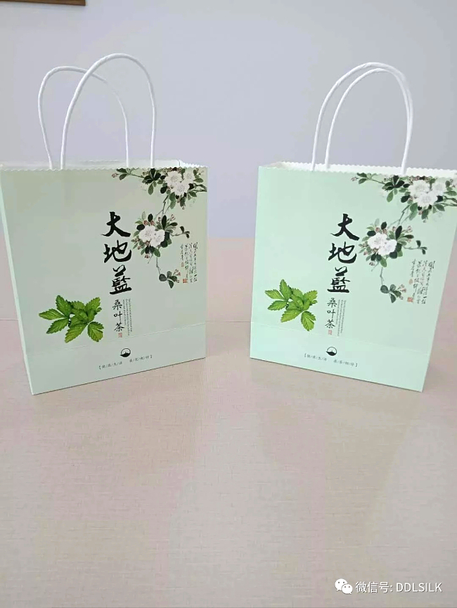 点击新窗口打开大图