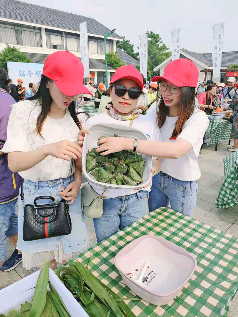 点击新窗口打开大图