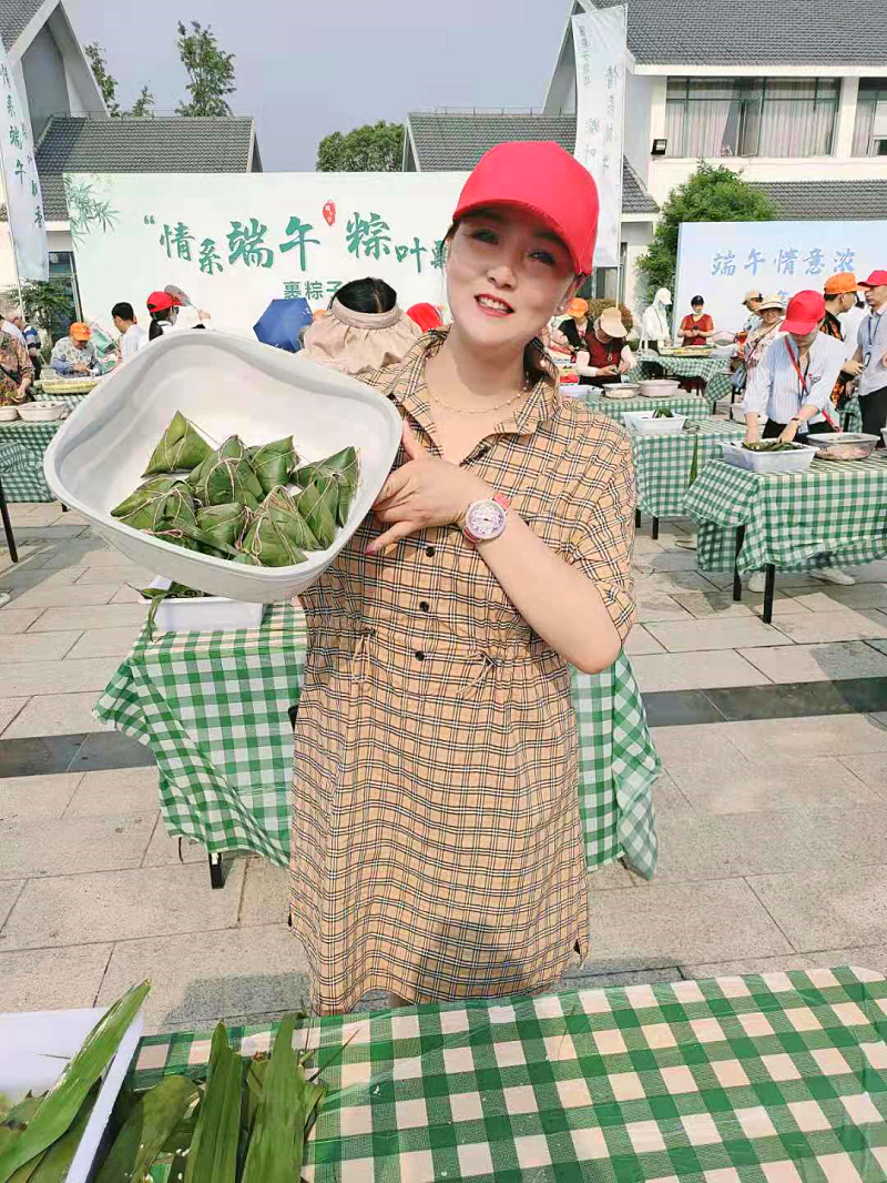 点击新窗口打开大图