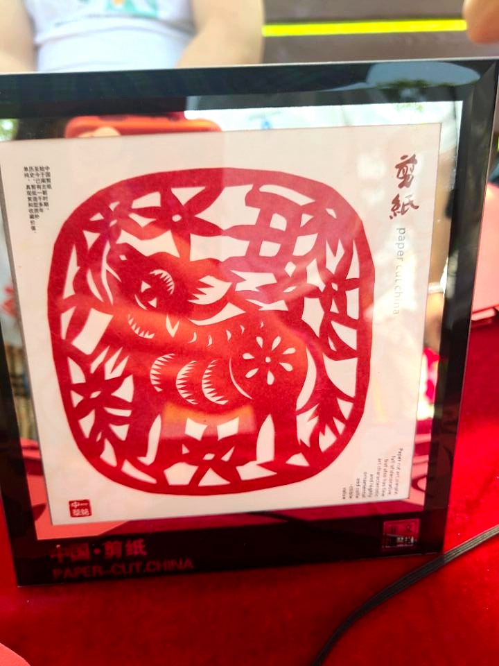 点击新窗口打开大图
