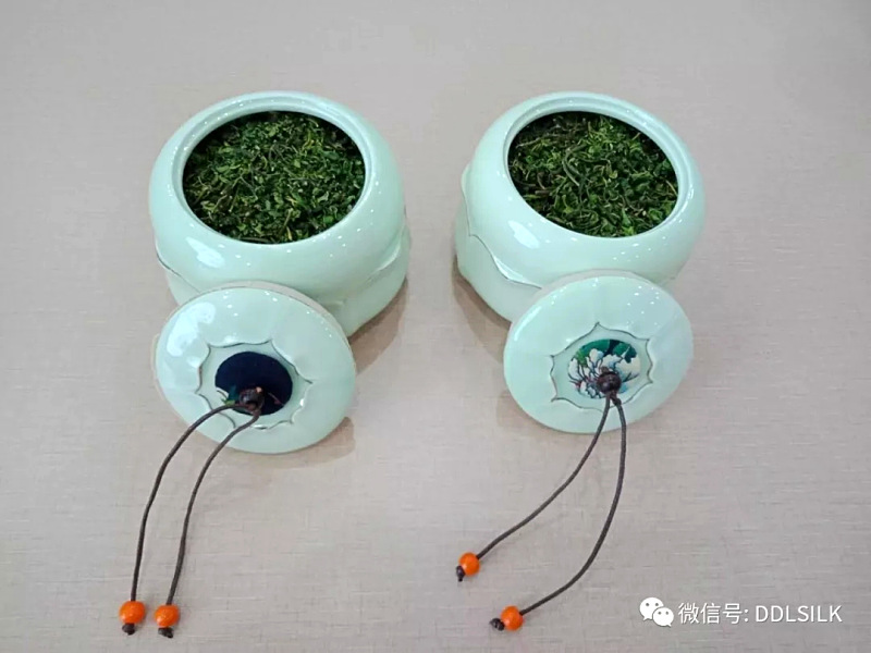 点击新窗口打开大图