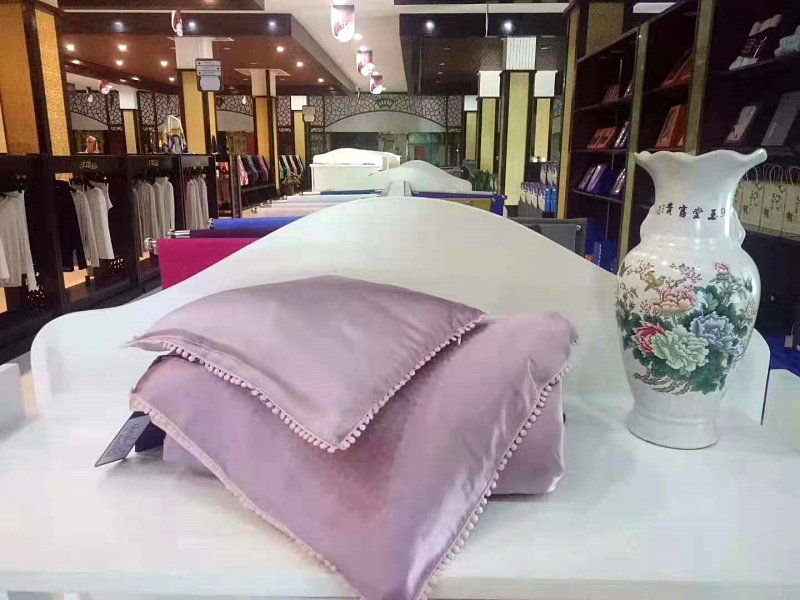 点击新窗口打开大图