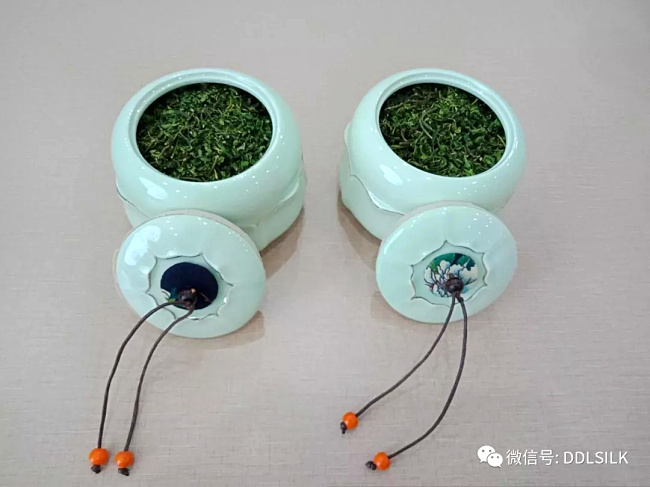 点击新窗口打开大图
