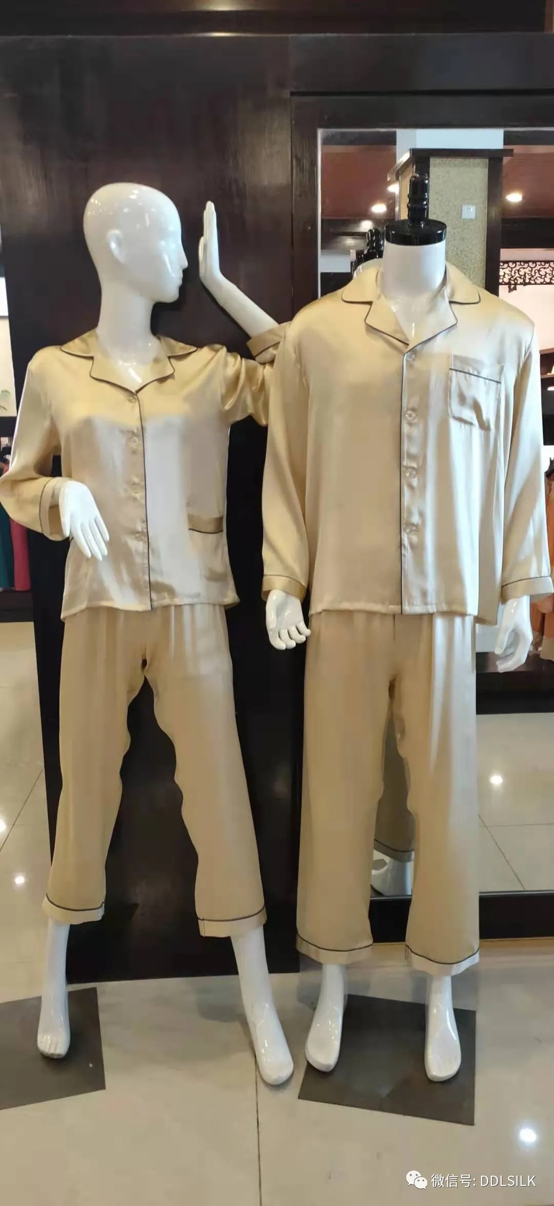 点击新窗口打开大图